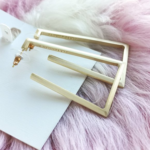 Kendra Scott Gold Easton Hoop Earrings - Picture 3 of 3